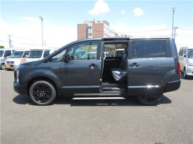 DELICA D5