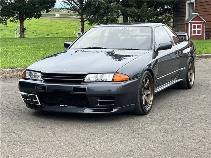 NISSAN SKYLINE