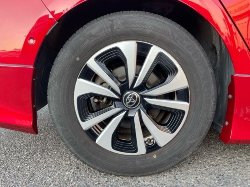 PRIUS PHV