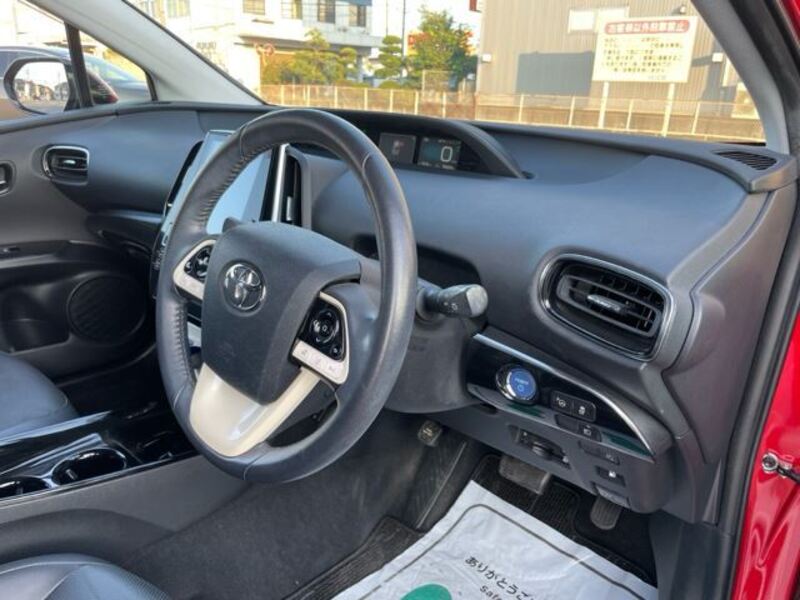 PRIUS PHV