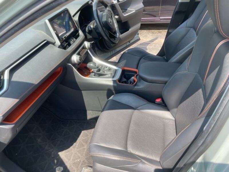 RAV4