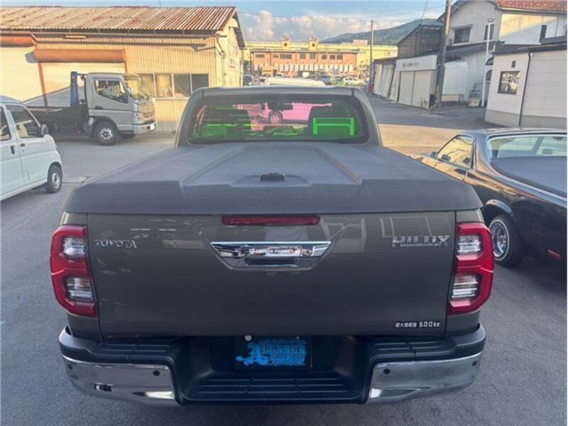 HILUX