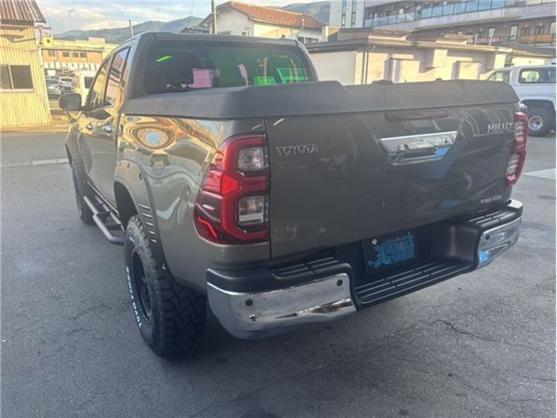 HILUX