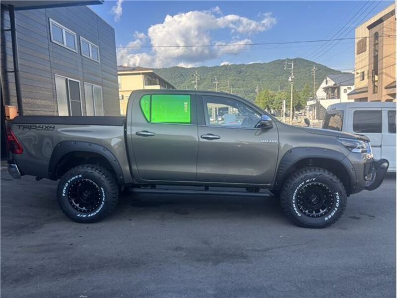 HILUX