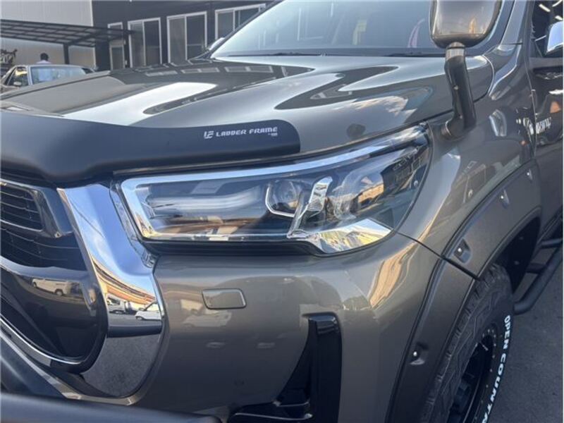 HILUX