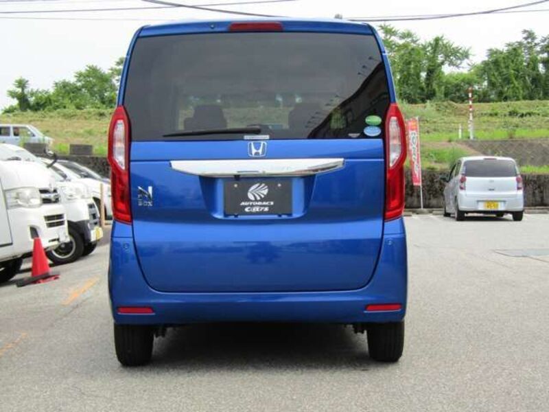 N BOX