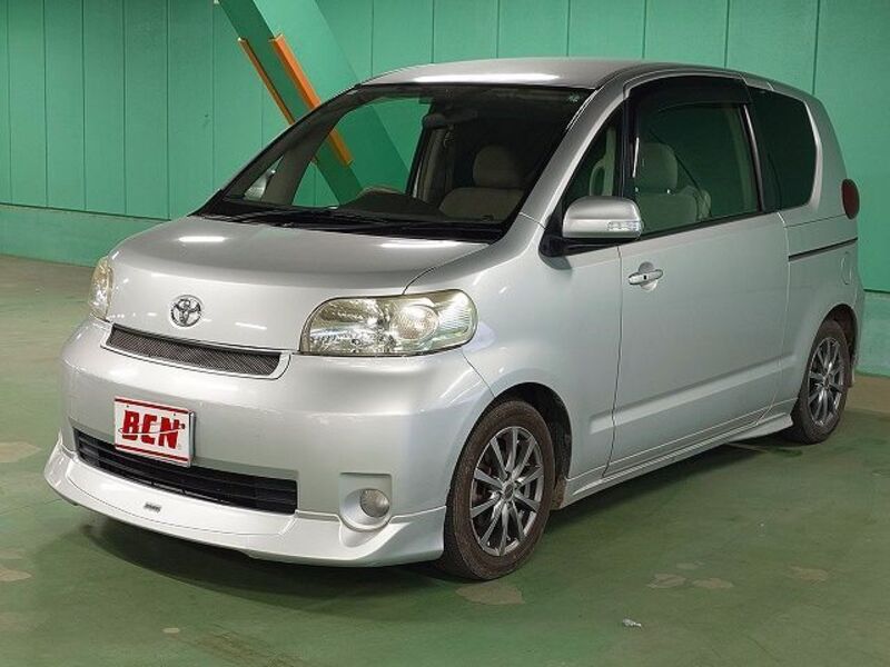 TOYOTA PORTE