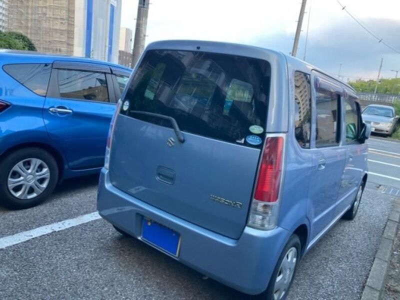 WAGON R