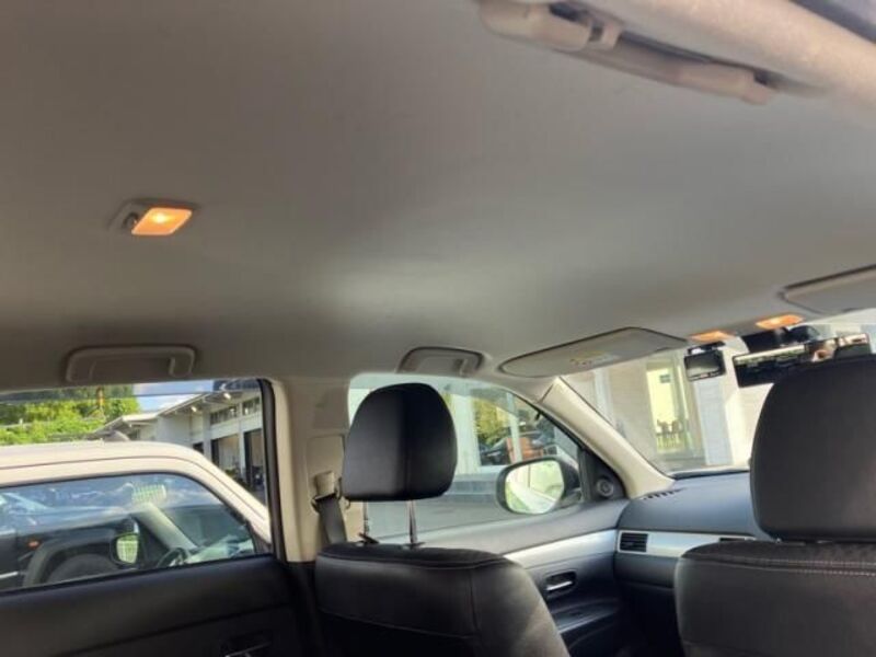 OUTLANDER PHEV