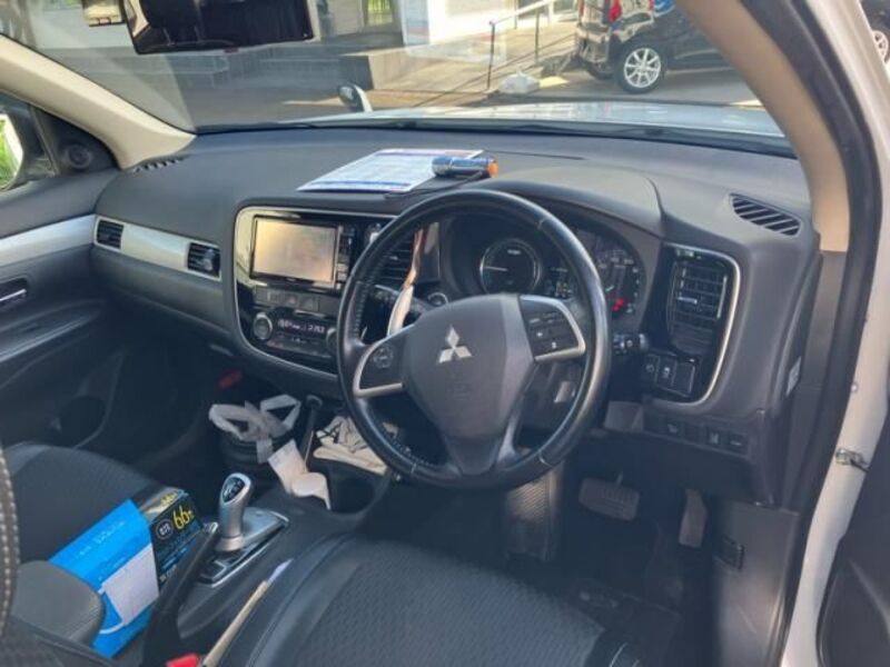 OUTLANDER PHEV