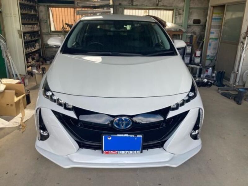 PRIUS PHV