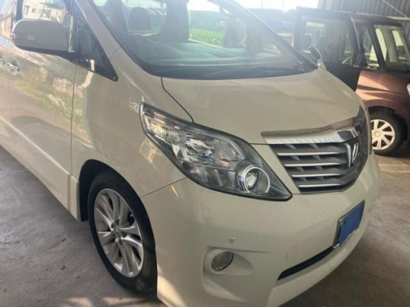 TOYOTA ALPHARD