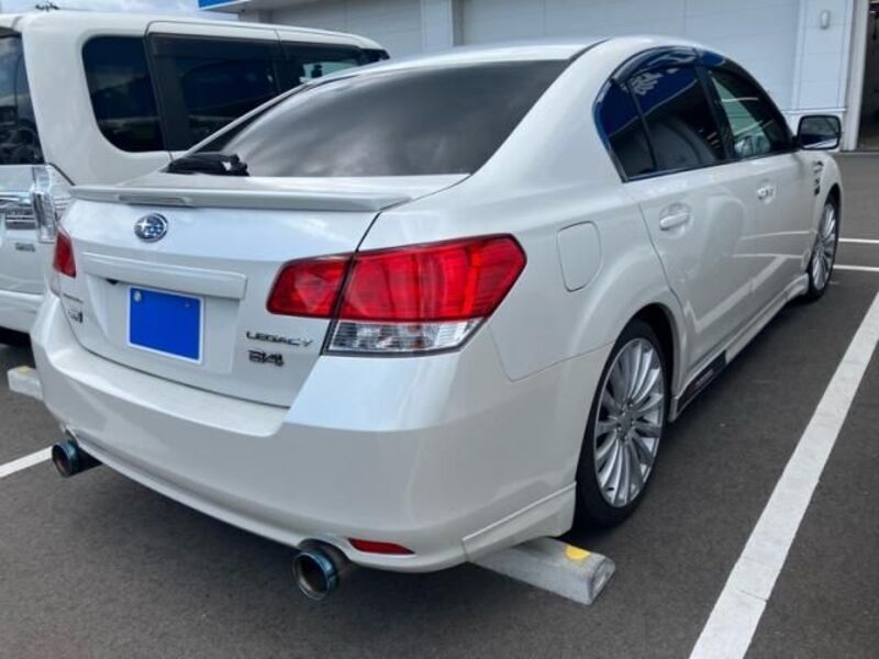 LEGACY B4