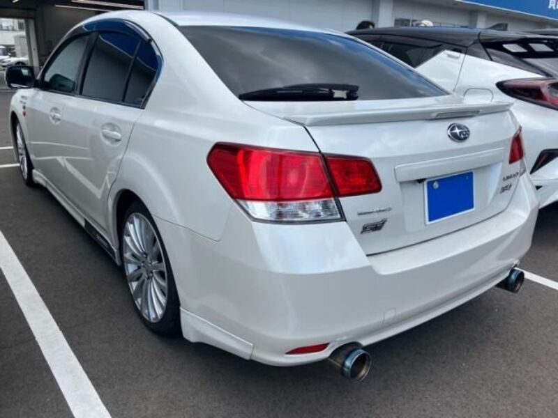LEGACY B4