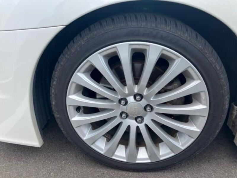 LEGACY B4