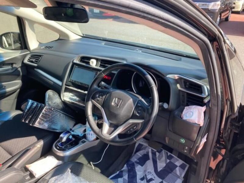FIT HYBRID