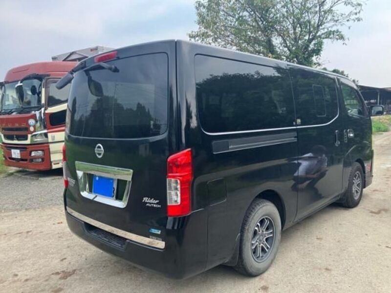 NV350 CARAVAN