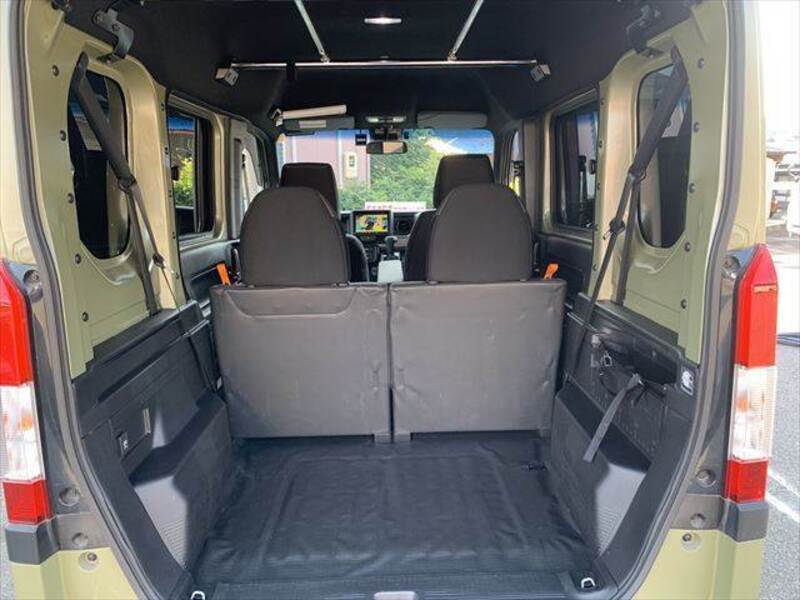 N-VAN