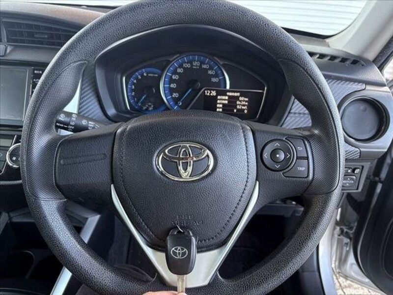 COROLLA FIELDER