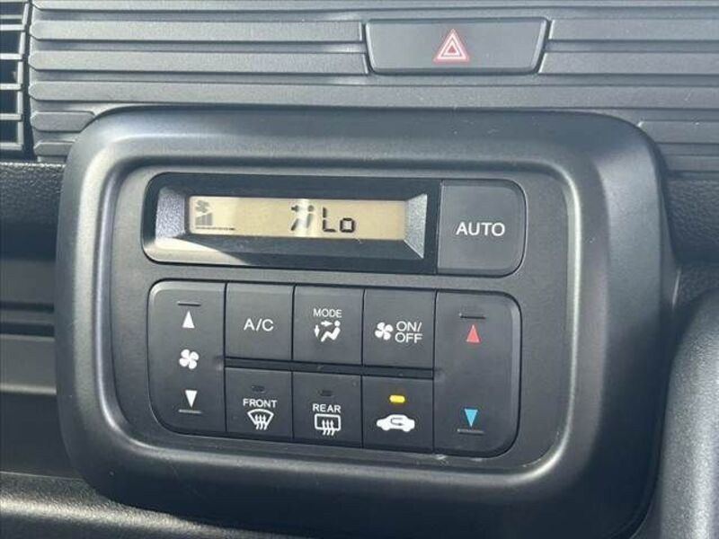 N-VAN