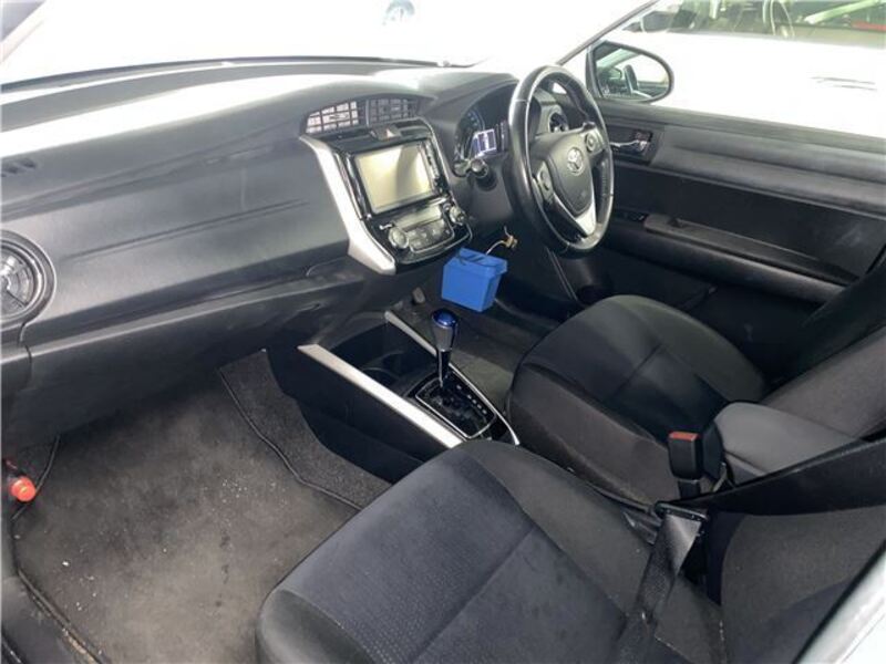 COROLLA FIELDER