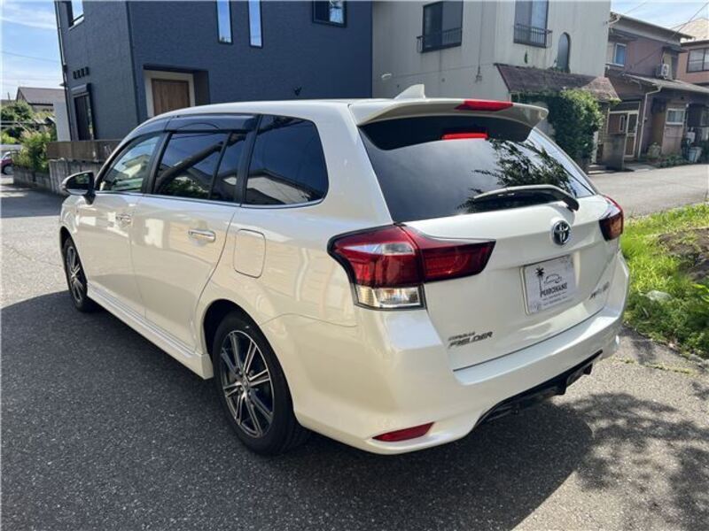 COROLLA FIELDER