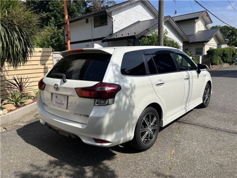COROLLA FIELDER
