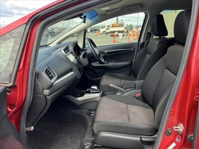FIT HYBRID