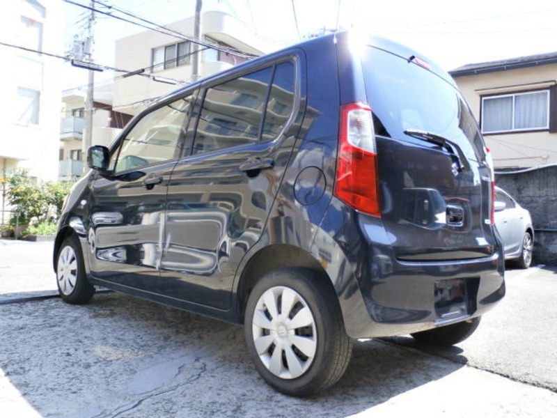 WAGON R