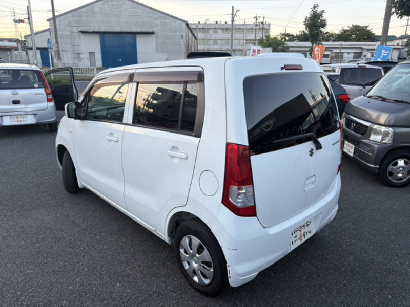 WAGON R
