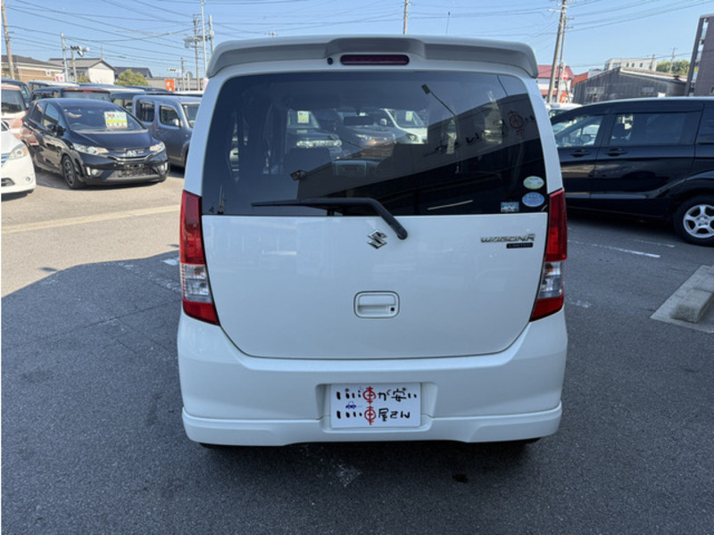 WAGON R