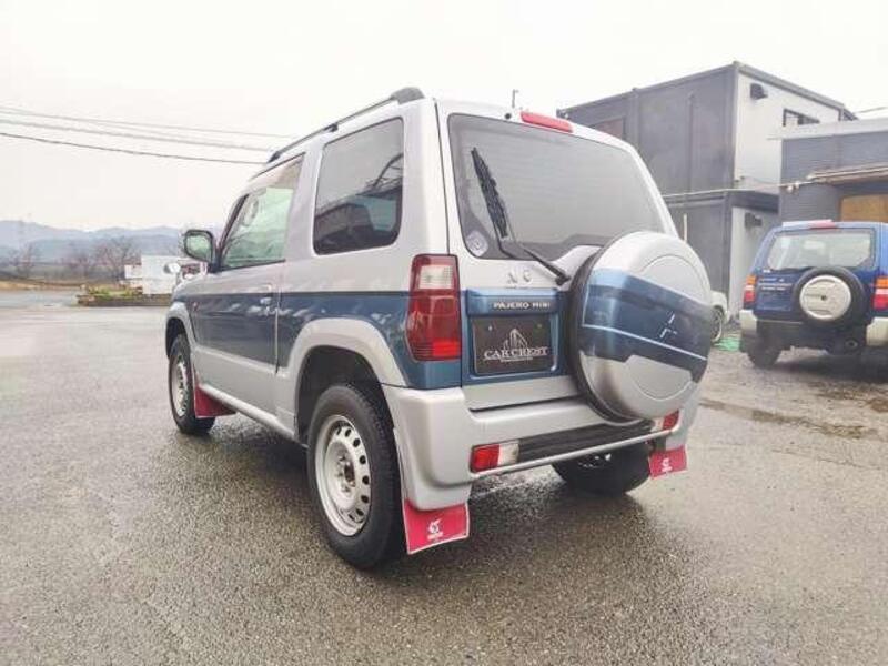 PAJERO MINI