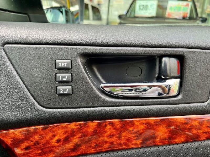 LEGACY B4