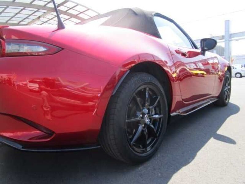 ROADSTER