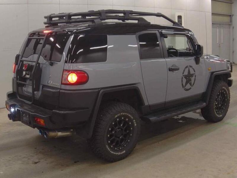 FJ CRUISER