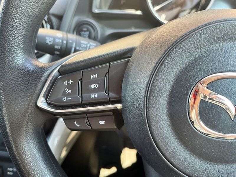 MAZDA2