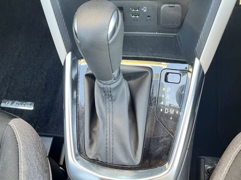 MAZDA2