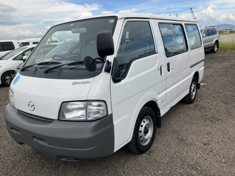 BONGO VAN-0