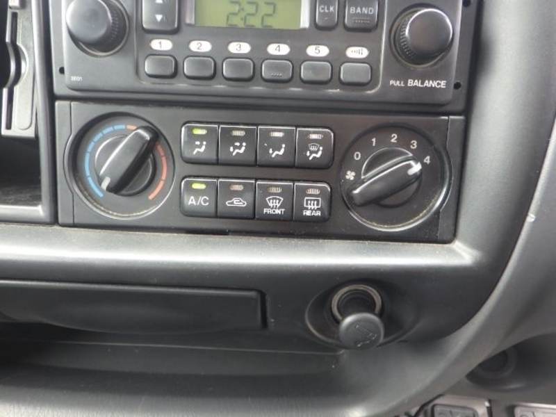 BONGO VAN