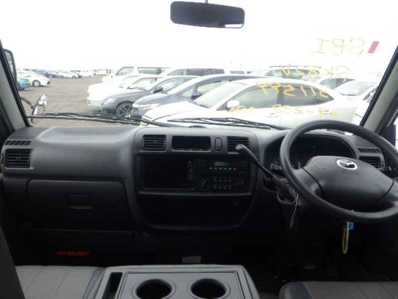 BONGO VAN