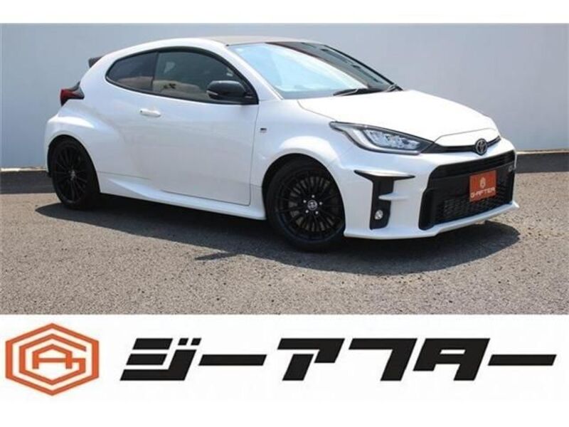 GR YARIS-0