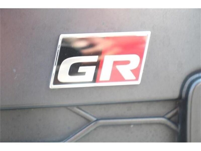 GR YARIS
