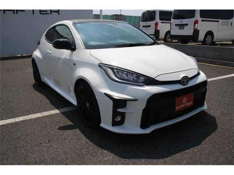 GR YARIS