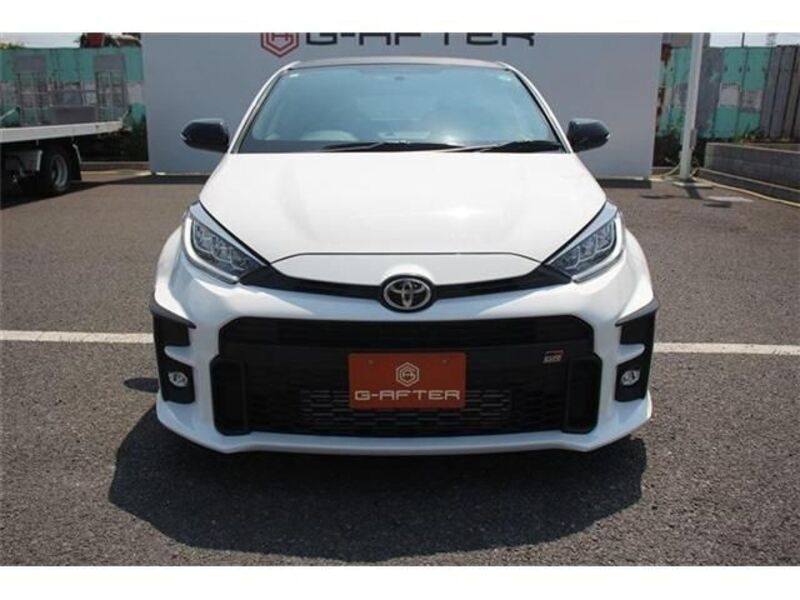 GR YARIS