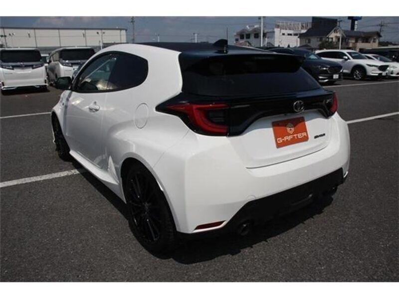 GR YARIS