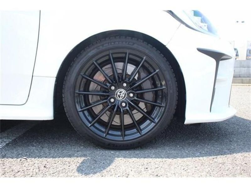 GR YARIS