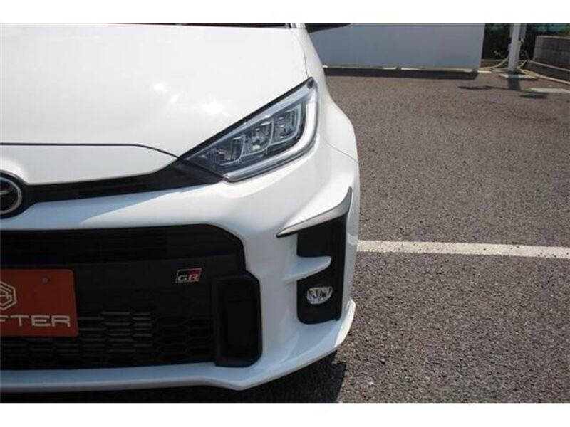 GR YARIS