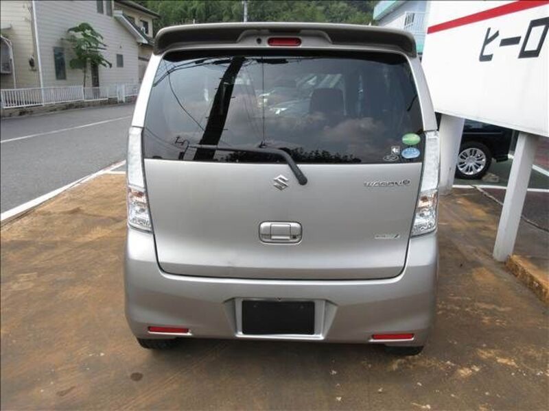 WAGON R