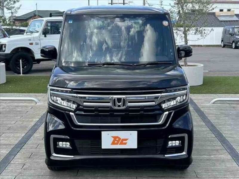 N BOX CUSTOM