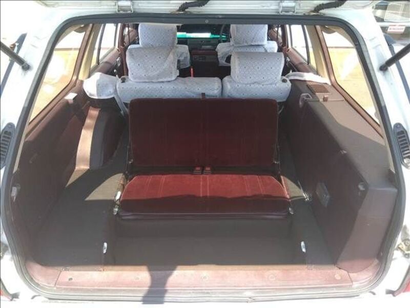 CROWN WAGON